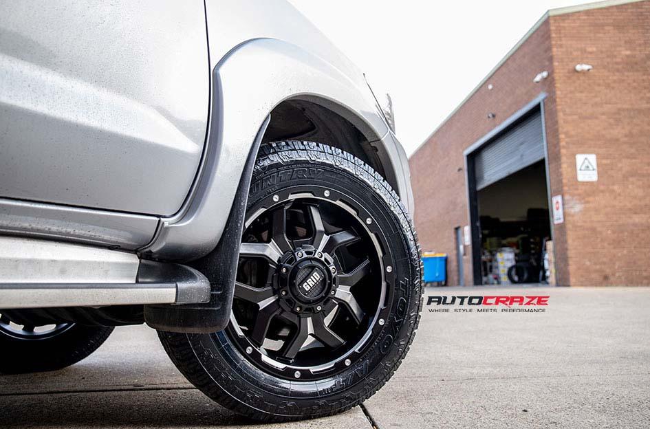 TOYOTA HILUX N70 4WD GD07 MATTE BLACK MILLED